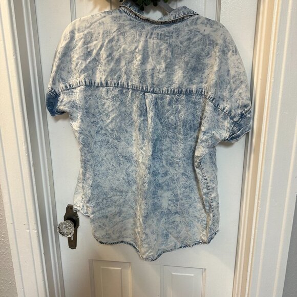 Thread Supply White Washed Denim Like Cap Sleeve Blouse-Size Medium - Picture 4 of 4